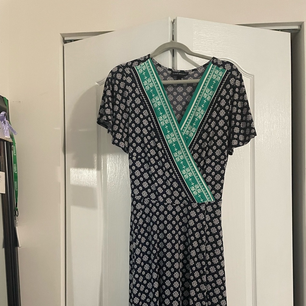 Lane Bryant flutter sleeve mid length dress